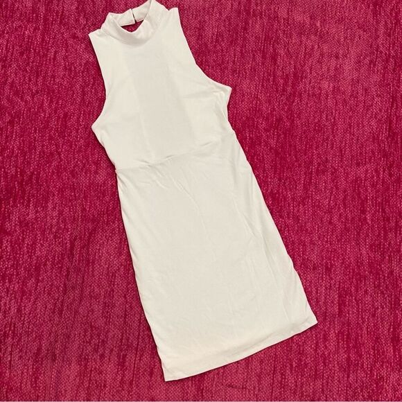 Lovers + Friends Christina Mini Dress Sleeveless Backless White Size Small - Picture 3 of 16